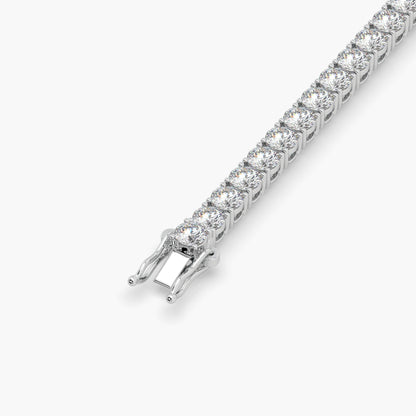 Guru Jewel's Glamorous 4.00 MM Round Solitaire Diamond Studded Silver Tennis Bracelet