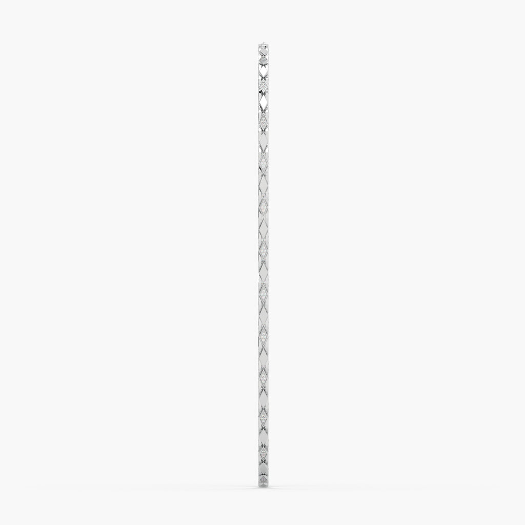 Guru Jewel's Fascinating Round Diamond Studded Silver Chain For Him