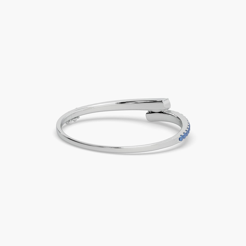 Guru Jewel's Round Solitaire Studded Stunning Silver Bracelet For Her