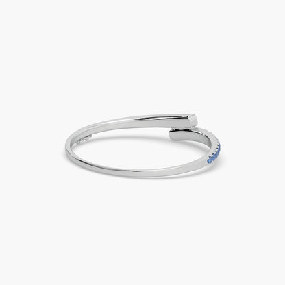 Guru Jewel's Round Solitaire Studded Stunning Silver Bracelet For Her