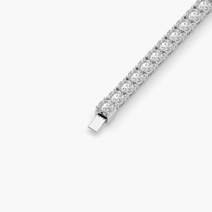 Guru Jewel's Attractive 3.80 MM Round Solitaire Diamond Studded Silver Tennis Bracelet