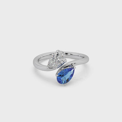 Attractive 925 Silver And Pears Shape Fancy Diamond Ladies Ring For Her